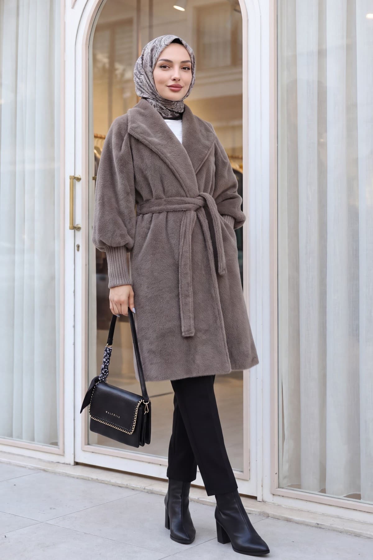 Shawl Collar Lined Cashmere Coat with Ribbed Sleeves