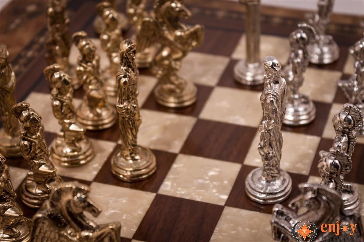 Butterfly Grand Chess Set - Mazel