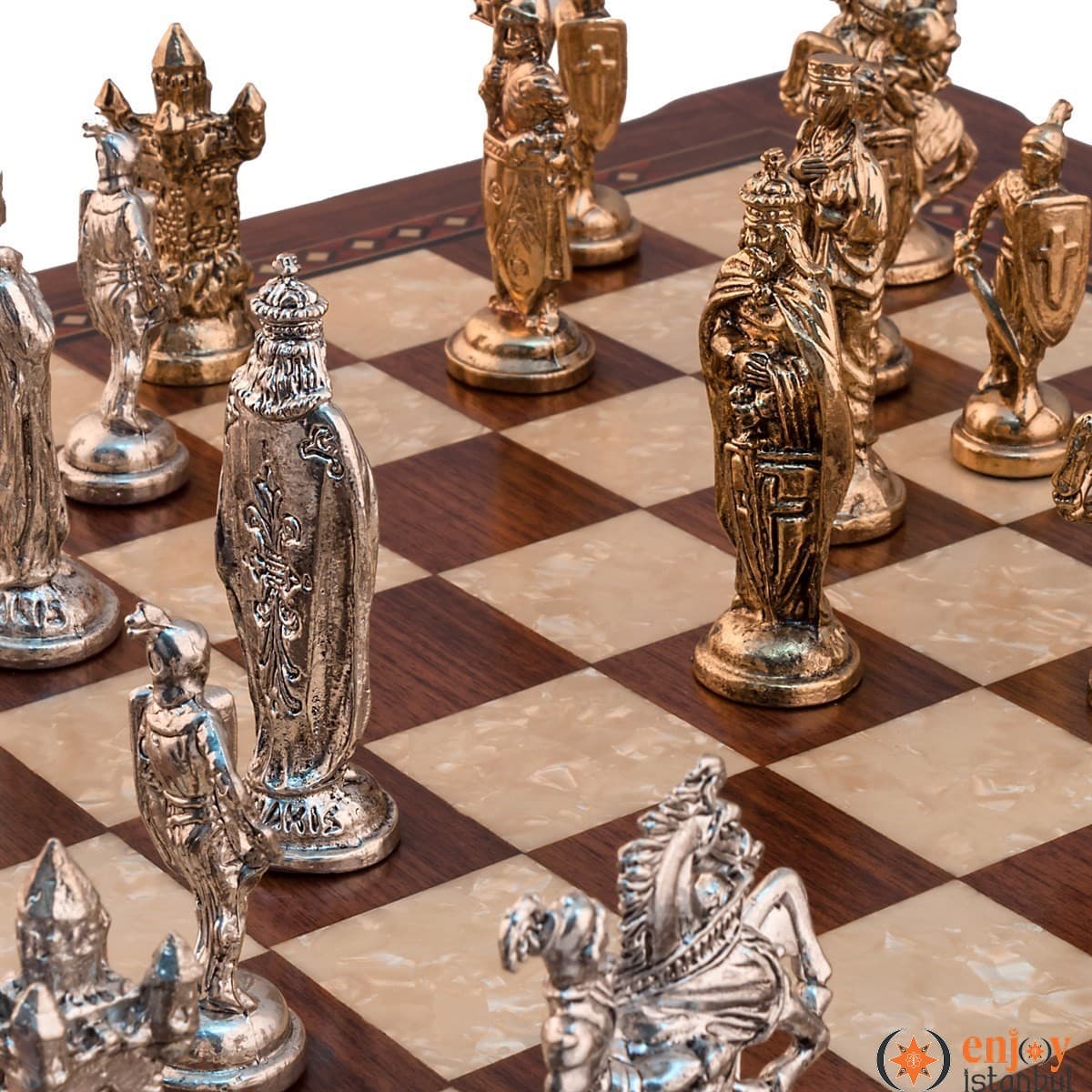Castle Grand Chess Set - Walnut