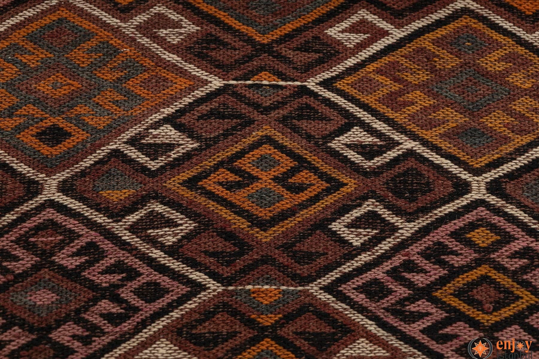 Bayburt Kilim Rug (3.2 x 6.5 ft) - 220516
