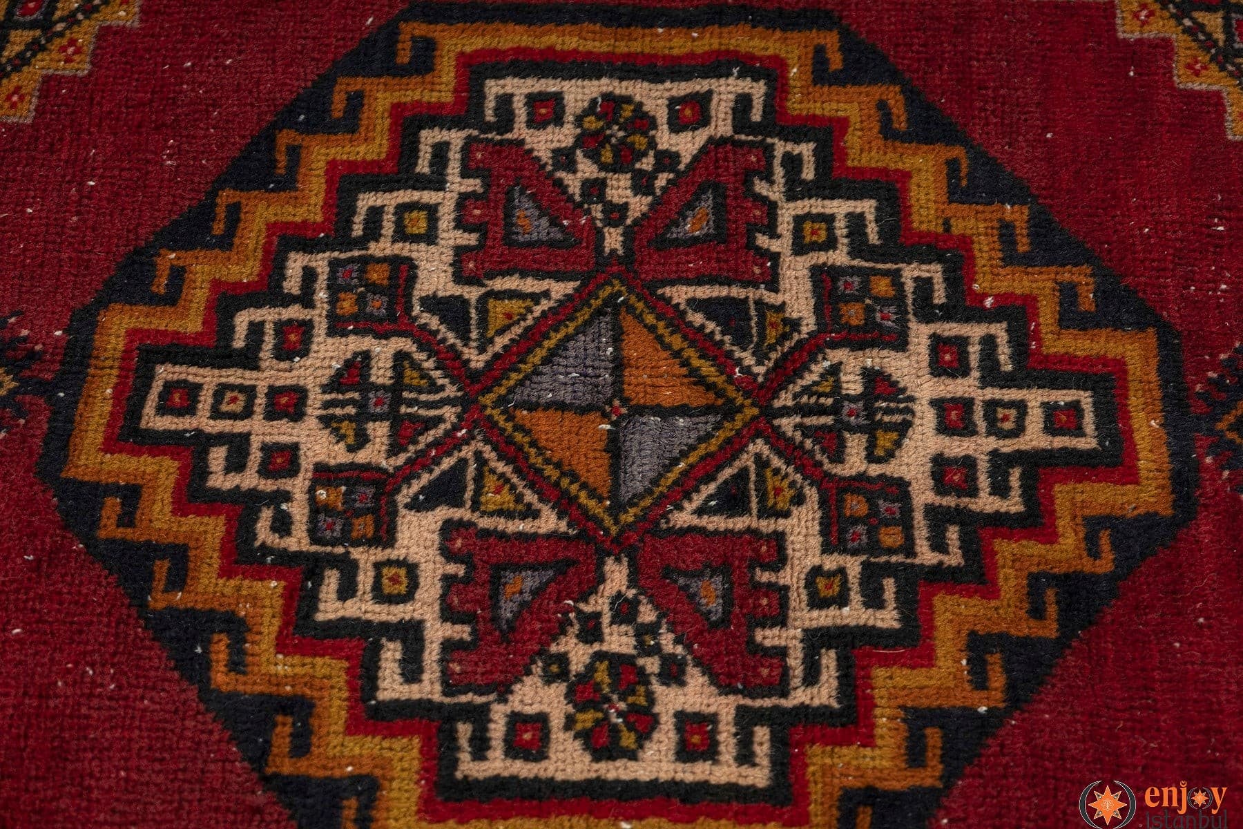 Yahyalı Carpet Rug (4.0 x 6.3 ft) - 250665