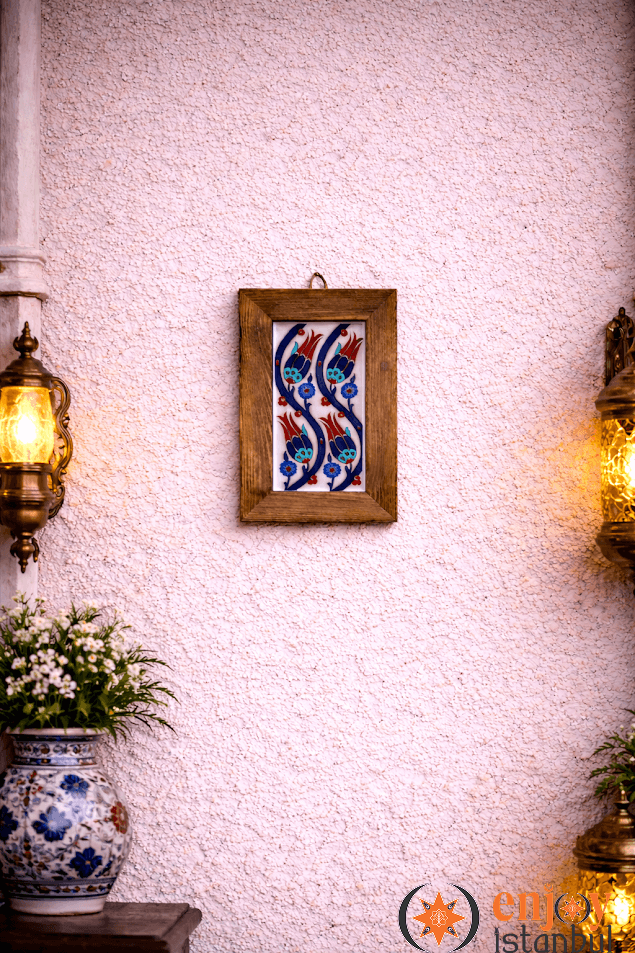 Es Lale Decorated Decorative Tile Framed Painting 18x28 Cm