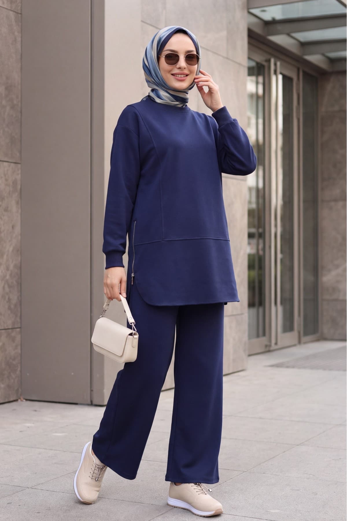 Side-Zip Jersey Set with Crew Neck and Slits