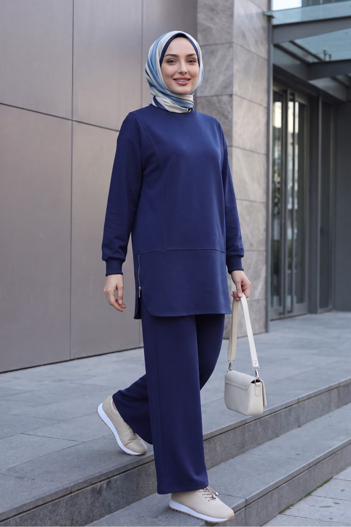 Side-Zip Jersey Set with Crew Neck and Slits