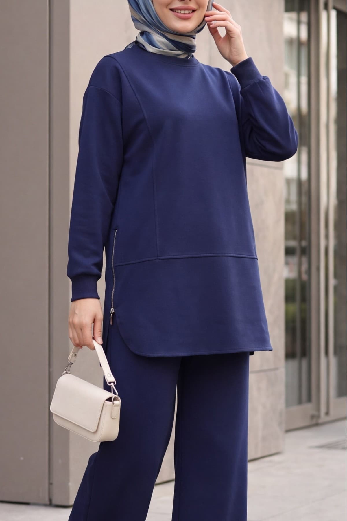 Side-Zip Jersey Set with Crew Neck and Slits