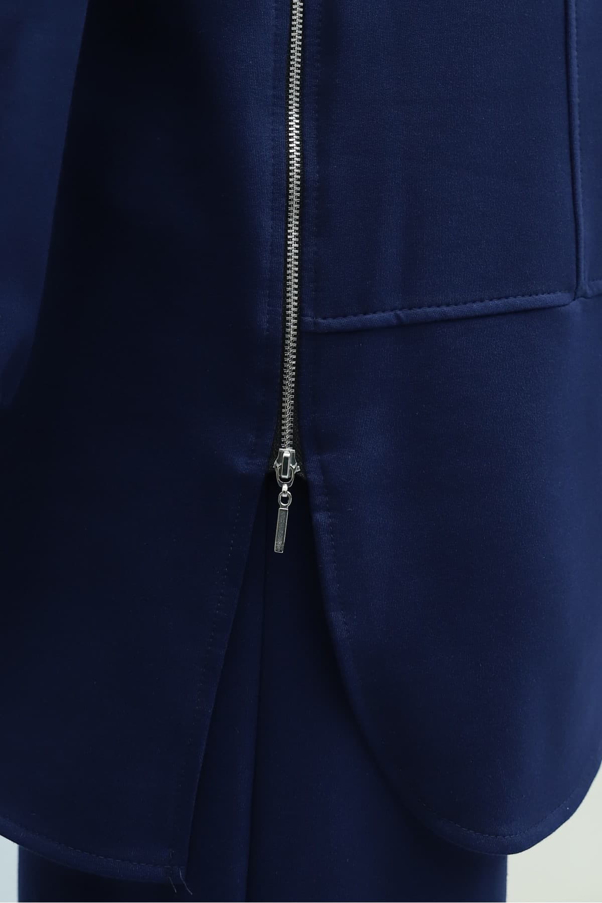 Side-Zip Jersey Set with Crew Neck and Slits