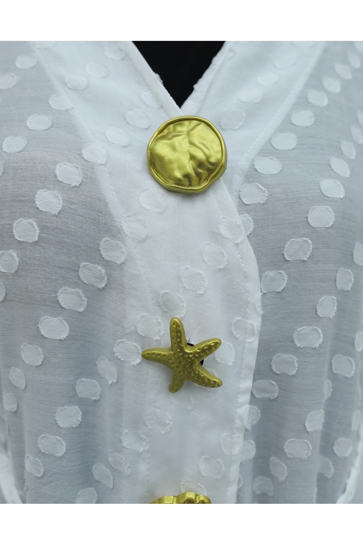 Jacquard Kimono with Brooch Detail and Side Slits, Embossed Polka Dot Pattern